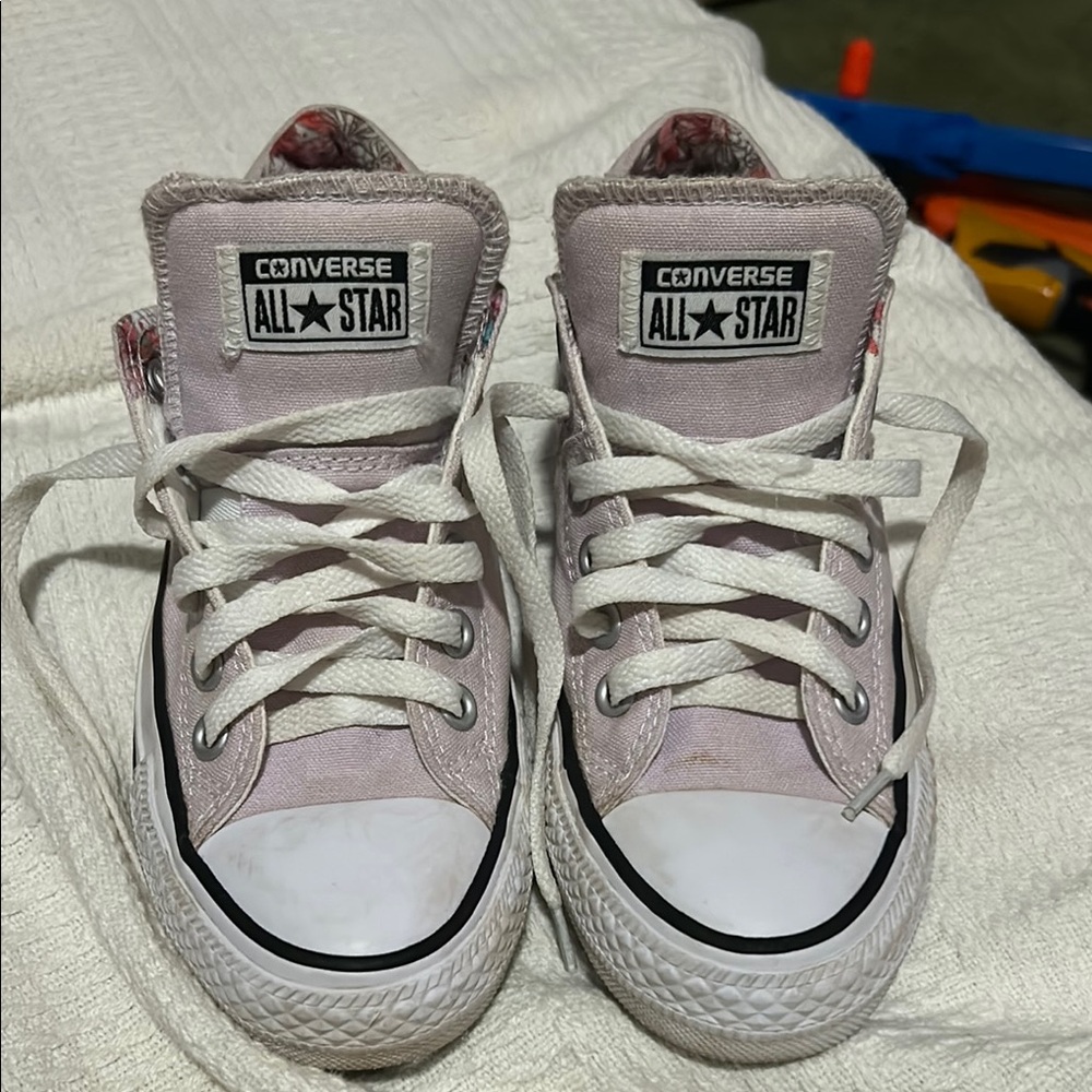 Converse White and Pink Sneakers Classic Canvas Design